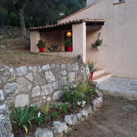 La Melenzanice Castagniers Exterior photo
